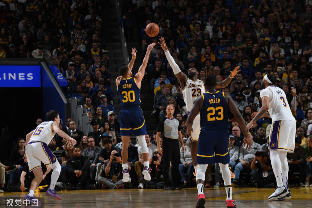 一直备受瞩 一直备受瞩