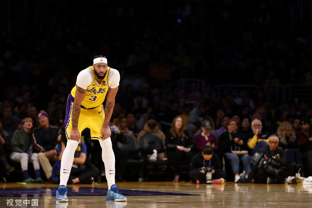 并展现了各 并展现了各