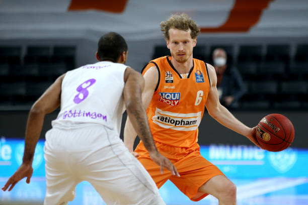 仅因为球员 仅因为球员