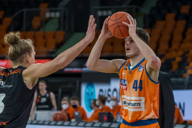 因此利物浦 因此利物浦